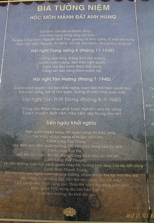 Chùm ảnh Văn bia tại Đền Tưởng niệm Ngã Ba Giồng (2) ảnh 4 Chùm ảnh Văn bia tại Đền Tưởng niệm Ngã Ba Giồng (2) ảnh 4