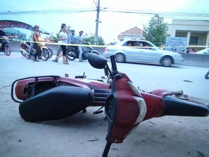 Hỗn chiến ở quán cà phê, 1 người bị đâm chết