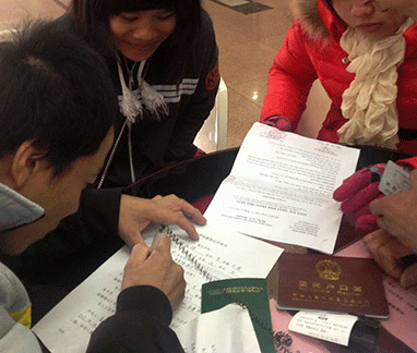 Có chồng nhưng “sinh con ngoài giá thú” ảnh 2