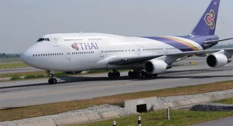 Máy bay Thái hạ cánh khẩn cấp vì vỡ cửa kính buồng lái ảnh 1 Một <a href='https://plo.vn/quoc-te/quan-su/' title='máy bay'>máy bay</a> của Air Airways.