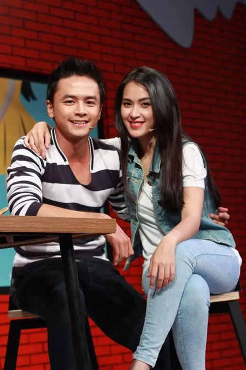 Những cặp đôi Việt 'phải lòng' nhau trên phim trường