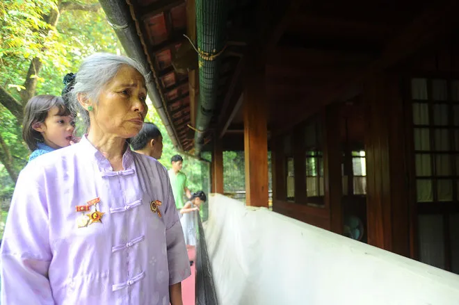 Ngày Độc lập, vào Lăng viếng Chủ tịch Hồ Chí Minh ảnh 7