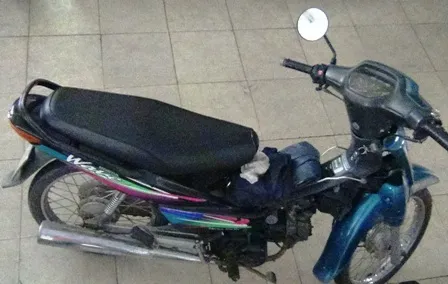 Chiếc xe gắn máy mà 2 đối tượng cướp được 