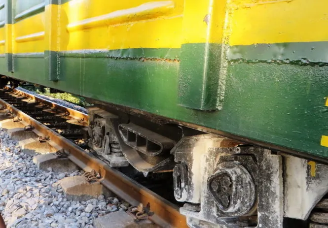 Hiện trường sự cố gãy trục toa tàu hàng - Ảnh: Bình Huệ Hiện trường sự cố gãy trục toa tàu hàng - Ảnh: Bình Huệ