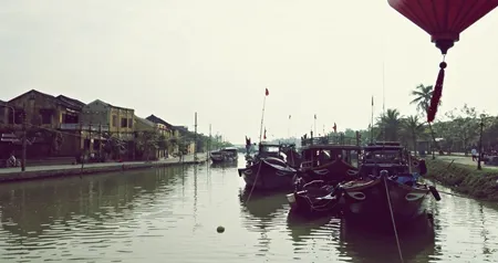 Phố cổ Hội An vừa lọt top 4 thành phố có dòng kênh nổi tiếng nhất thế giới