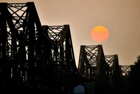 Chiêm ngưỡng 'nhân chứng sắt' ở Hà Nội hôm nay và 60 năm trước ảnh 2 Chiêm ngưỡng “nhân chứng sắt” ở Hà Nội hôm nay và 60 năm trước