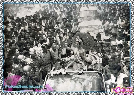 Kinh ngạc “vẻ đẹp không tuổi” của cựu Hoa hậu Hoàn Vũ