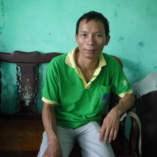 Cậu bé 15 năm ăn mì tôm thay cơm ảnh 2