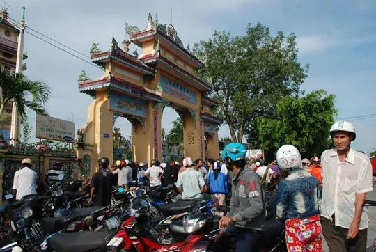 Một phụ nữ chết bất thường tại thánh thất