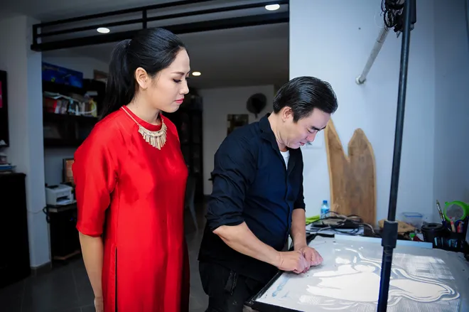 Nguyễn Thị Loan luyện vẽ tranh cát để thi Miss World ảnh 5