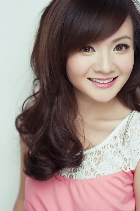 Xuân Mai, con cò bé bé, thần đồng âm nhạc, quá khứ rực rỡ, hiện tại, bạn trai