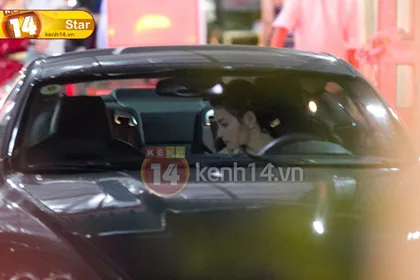 Mốt 'khoe' siêu xe của sao Việt ảnh 7 Mốt 'khoe' siêu xe của sao Việt ảnh 7