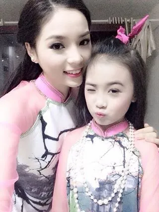 hoa hậu, ảnh độc