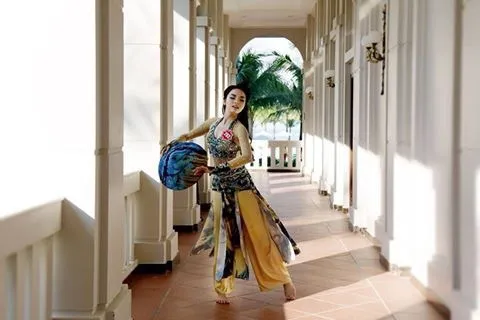 hoa hậu, ảnh độc