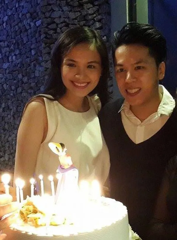 Sau khi chia tay với chồng đại gia, Diễm Hương bất ngờ quen với một chàng trai trẻ khiến nhiều khán giả bất ngờ. Người yêu của Hoa hậu Thế giới người Việt tên là Quang Huy, sinh năm 1988. Quang Huy làm nhân viên quản lý ở một trung tâm thể dục thể thao ở TP.HCM. Hiện tại, Diễm Hương đã có thai với Quang Huy và cả hai đang chờ đón đứa con đầu lòng vào cuối năm nay. Những sao Việt lấy chồng làm công việc bình dị