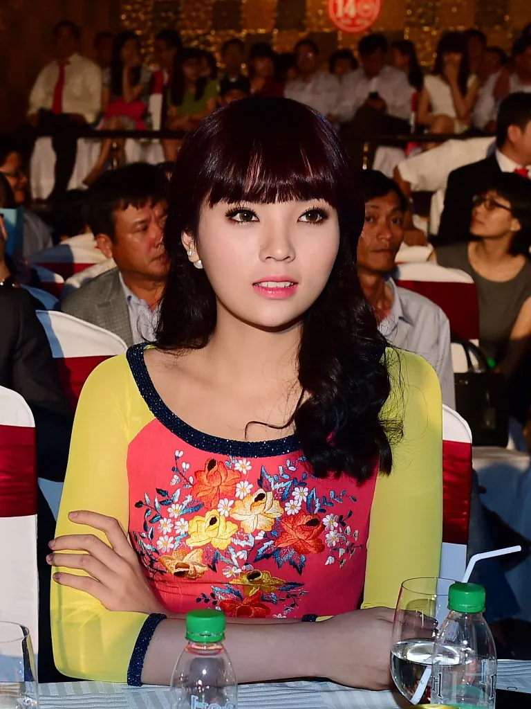 Hoa hậu Kỳ Duyên xinh xắn với tóc mới ảnh 4 Hoa hậu Kỳ Duyên xinh xắn với tóc mới ảnh 4