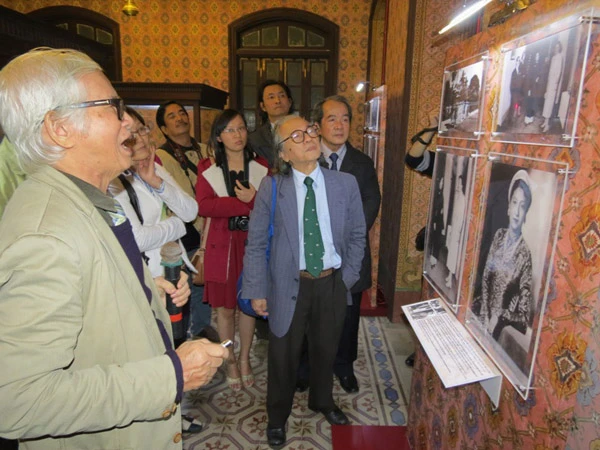 Thưởng lãm hiện vật quý hiếm về gia đình cựu hoàng Bảo Đại ảnh 4