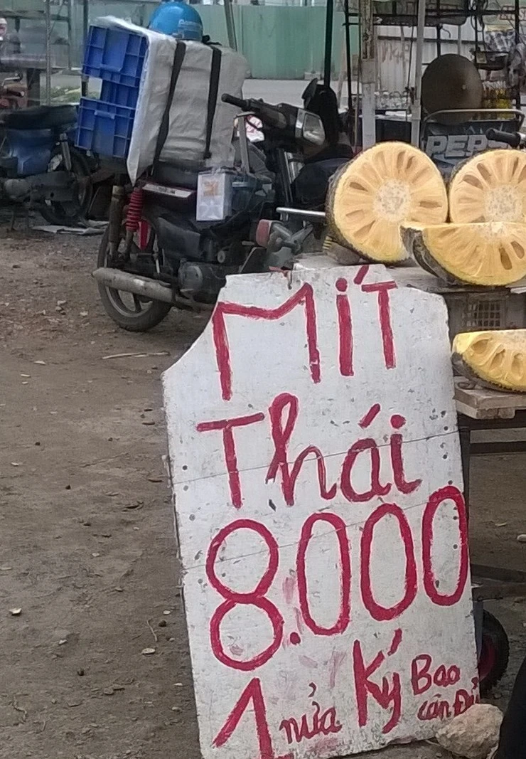 Những độc chiêu khuyến mãi hút khách ở Sài thành ảnh 2