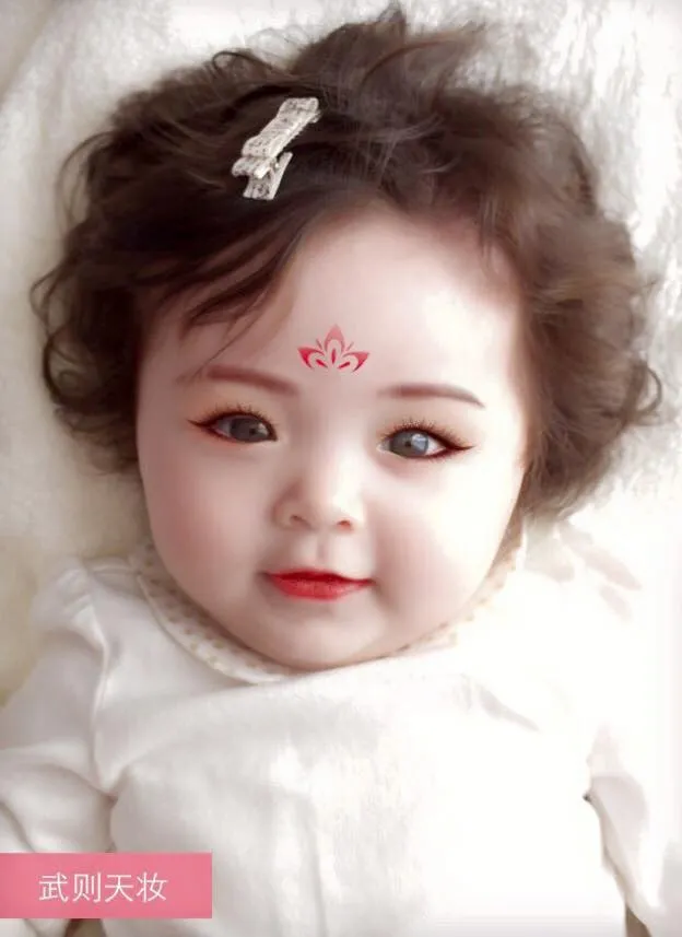 Sao Việt và hot girl đua nhau tạo hình Võ Tắc Thiên ảnh 22 Sao Việt và hot girl đua nhau tạo hình Võ Tắc Thiên ảnh 22