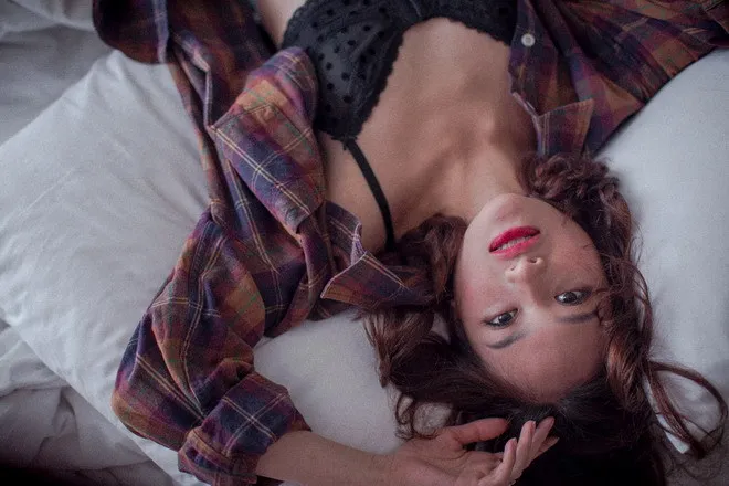 Thùy Anh táo bạo trong bộ ảnh mừng tuổi 20 ảnh 6