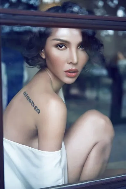 Nữ nghệ sĩ Việt với hình xăm độc, nhạy cảm ảnh 10