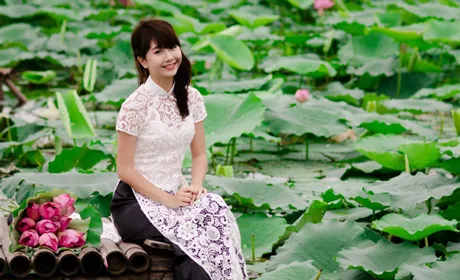 Với khuôn mặt thiên thần và nụ cười tươi sáng, Quỳnh Anh Shyn được rất nhiều bạn trẻ yêu mến