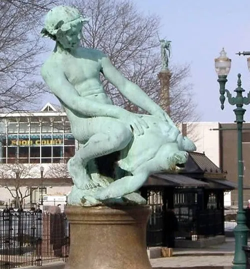 Tượng “Cậu bé rùa” của tác giả Charles Y. Harvey ở Worcester Common,Massachusetts, Mỹ. 9-7753-1423192756.jpg