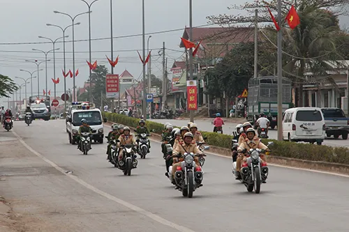 a-ra-quan-chong-phao-Lao-BAo-2466-142415