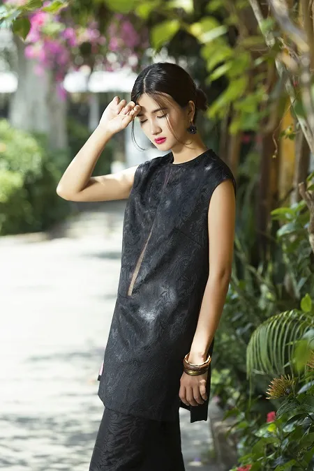 Lấy chồng từ năm 19 tuổi và ly hôn sau đó 2 năm, Kim Tuyến đã một mình nuôi con gái đến giờ.