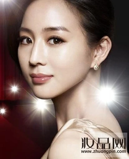 Trương Quân Ninh được sinh ra tại Đức và theo học khoa Luật trước khi trở thành diễn viên.