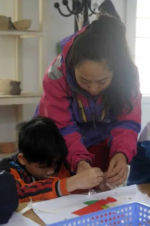 Cô giáo Dương Ái Nhi tại Trường THCS Nguyễn Đình Chiểu (Hà Nội).