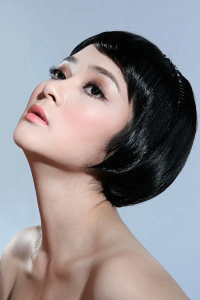 Nguyễn Thị Huyền, hoa hậu, cuộc sống, hiện tại, yêu mến