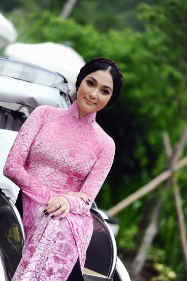 Nguyễn Thị Huyền, hoa hậu, cuộc sống, hiện tại, yêu mến