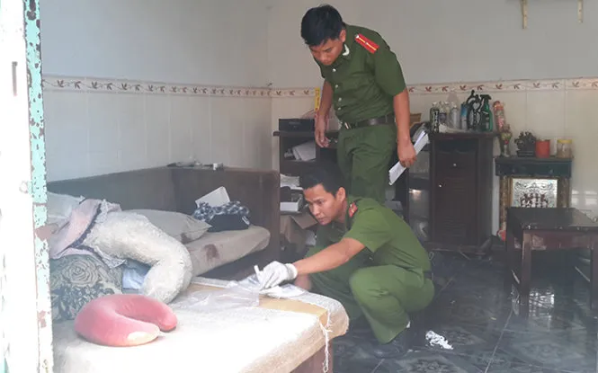 Hiện trường nơi xảy ra vụ án mạng - Ảnh: Phương Nguyên Hiện trường nơi xảy ra vụ - Ảnh: Phương Nguyên