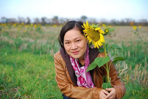 Lại Văn Sâm, Lê Bình, Diễm Quỳnh, Long Vũ, Hoa Thanh Tùng, Hoài Anh, Lại Văn Sâm, Lê Bình, Diễm Quỳnh, Long Vũ, Hoa Thanh Tùng, Hoài Anh,