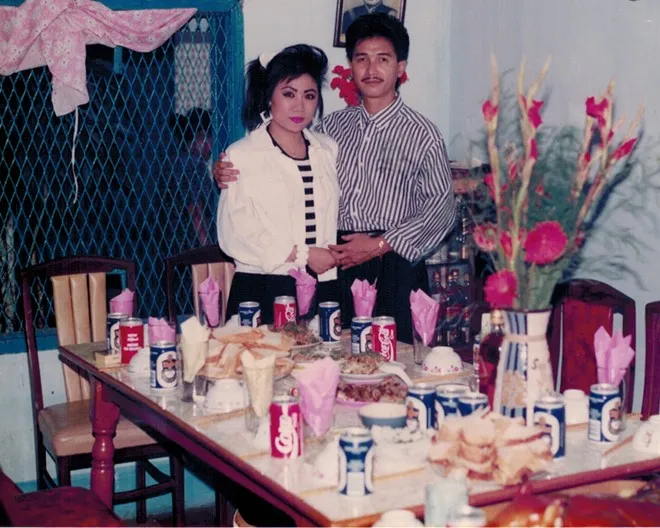 Lý giải điều này, nam ca sĩ hải ngoại cho biết, thời gian đầu bước vào con đường nghệ thuật, anh chỉ tập trung vào giọng hát nên chưa có dịp mời bà xã Thục Hiền lên sân khấu để khiêu vũ. a