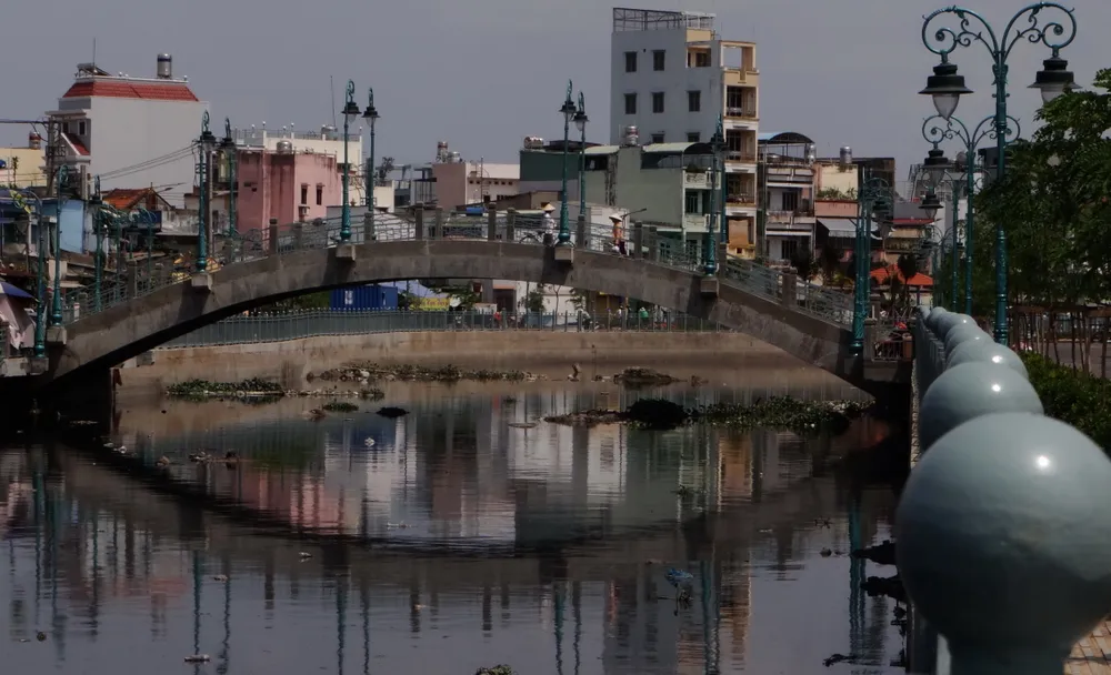 Sài Gòn chờ dòng kênh chết hồi sinh ảnh 8 Sài Gòn chờ dòng kênh chết hồi sinh ảnh 8