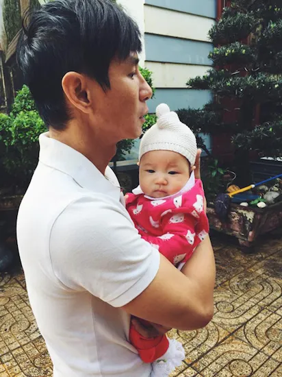 Các nhóc tỳ nổi tiếng showbiz Việt là bản sao của bố ảnh 8 Các nhóc tỳ nổi tiếng showbiz Việt là bản sao của bố ảnh 8