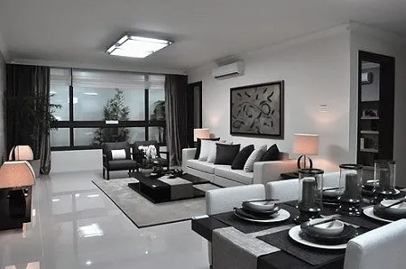 Giáng My sở hữu nhiều xe hơi đắt tiền.