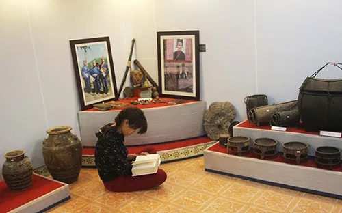 Chiêm ngưỡng bảo tàng tư nhân “khủng” về văn hóa Mường ảnh 12 Chiêm ngưỡng bảo tàng tư nhân “khủng” về văn hóa Mường ảnh 12