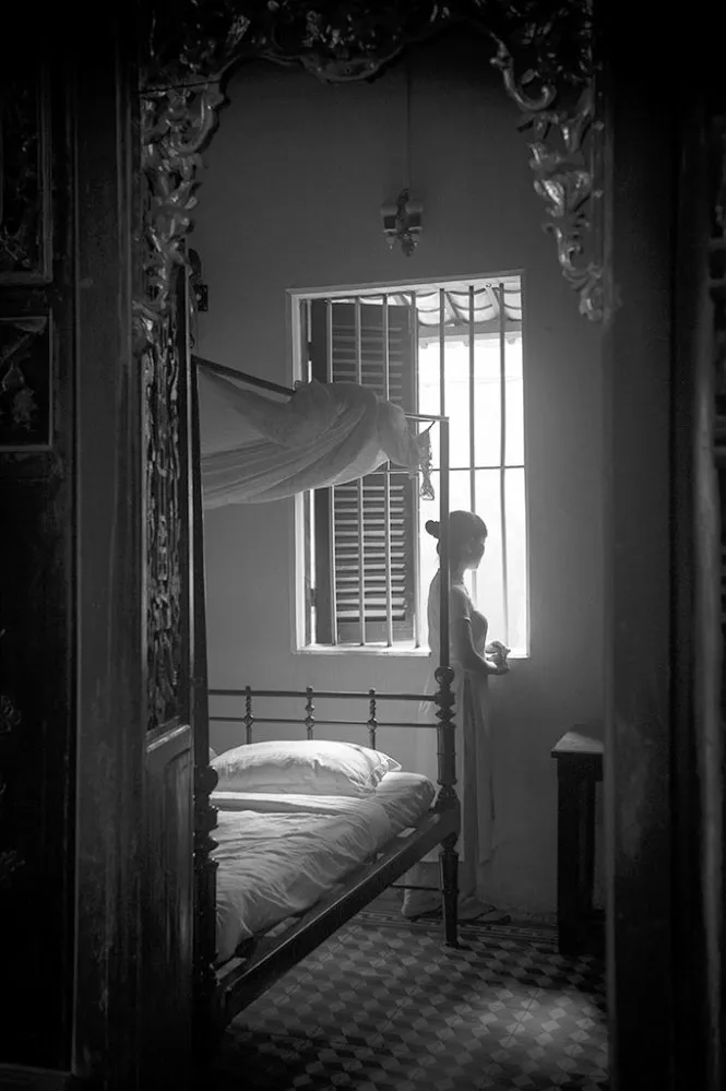 Nhà cổ Huỳnh Thủy Lê được xây dựng từ thế kỷ 19. Ngôi nhà nổi tiếng bởi mối tình của chủ nhân nó với nữ nhà văn Pháp Marguerite Duras - người đã sống ở Sa Đéc trong những tháng năm niên thiếu. Cuốn tiểu thuyết bán chạy của Marguerite Duras có tên L’Amant (The Lover - Người tình) được cho là dựa trên chuyện tình của bà với ông Huỳnh Thủy Lê - Ảnh chụp năm 2014 tại Sa Đéc, Đồng Tháp