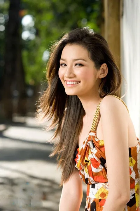 Hoa hậu, Mai Phương Thúy, cơ thể bất thường