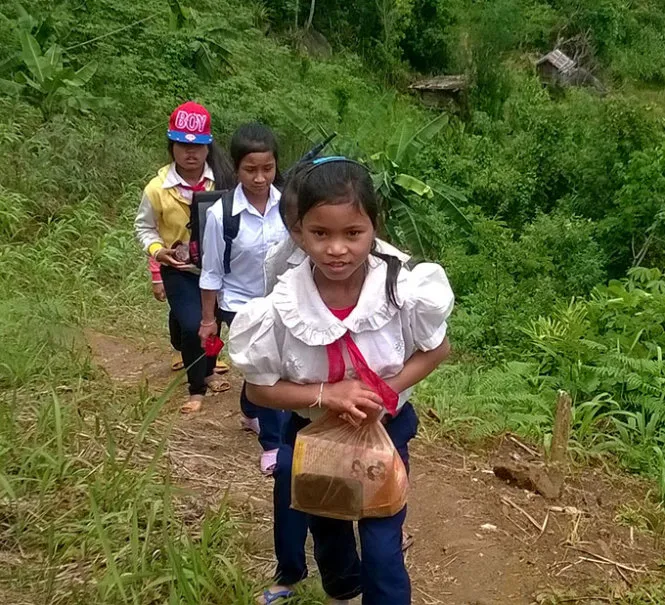 Những đứa trẻ ở Ngọc Linh - Ảnh: Tấn Vũ