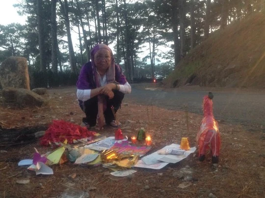 NS Kiều Mai Lý với gương mặt bị đốt cháy