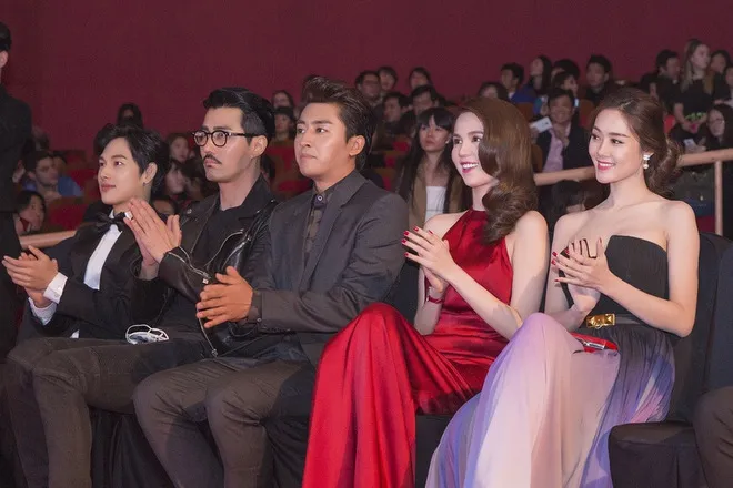 Ngọc Trinh nhận danh hiệu 'Nữ hoàng bikini châu Á' ảnh 8