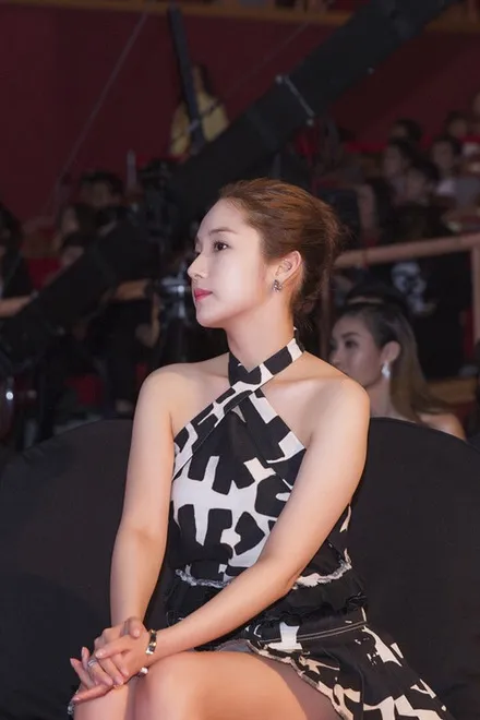 Ngọc Trinh nhận danh hiệu 'Nữ hoàng bikini châu Á' ảnh 9 Ngọc Trinh nhận danh hiệu 'Nữ hoàng bikini châu Á' ảnh 9