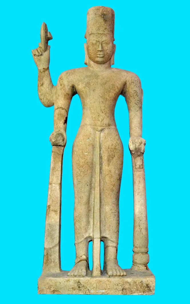 Tượng thần Vishnu tìm thấy tại gò Tháp Mười - Ảnh: V.Tr