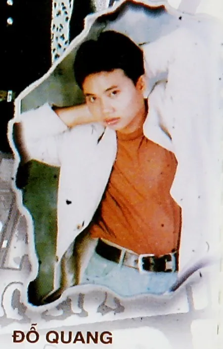 Ngày 28-12-2004, nhạc sĩ, ca sĩ Đỗ Quang treo cổ tự vẫn tại nhà riêng. Khi ra đi, ông bầu của nhóm nhạc 1088 mới chỉ bước sang tuổi 33. Sao Việt ra đi khi tóc còn xanh