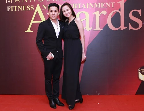 Diễm Hương tự tin sánh đôi cùng chồng đi sự kiện - 1