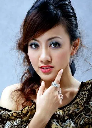 Giật mình với hình ảnh BTV Hoài Anh thời “hai lúa“ ảnh 7 BTV Hoài Anh 2